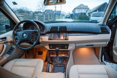 Fotografia motoryzacyjna BMW wnętrze